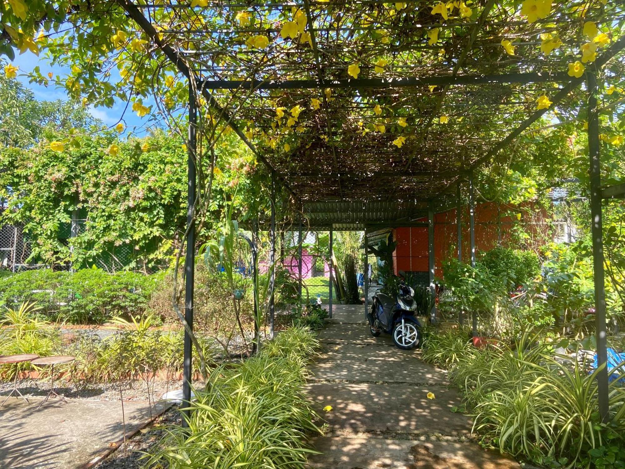 Lana Land Homestay Дуонг-Донг Экстерьер фото